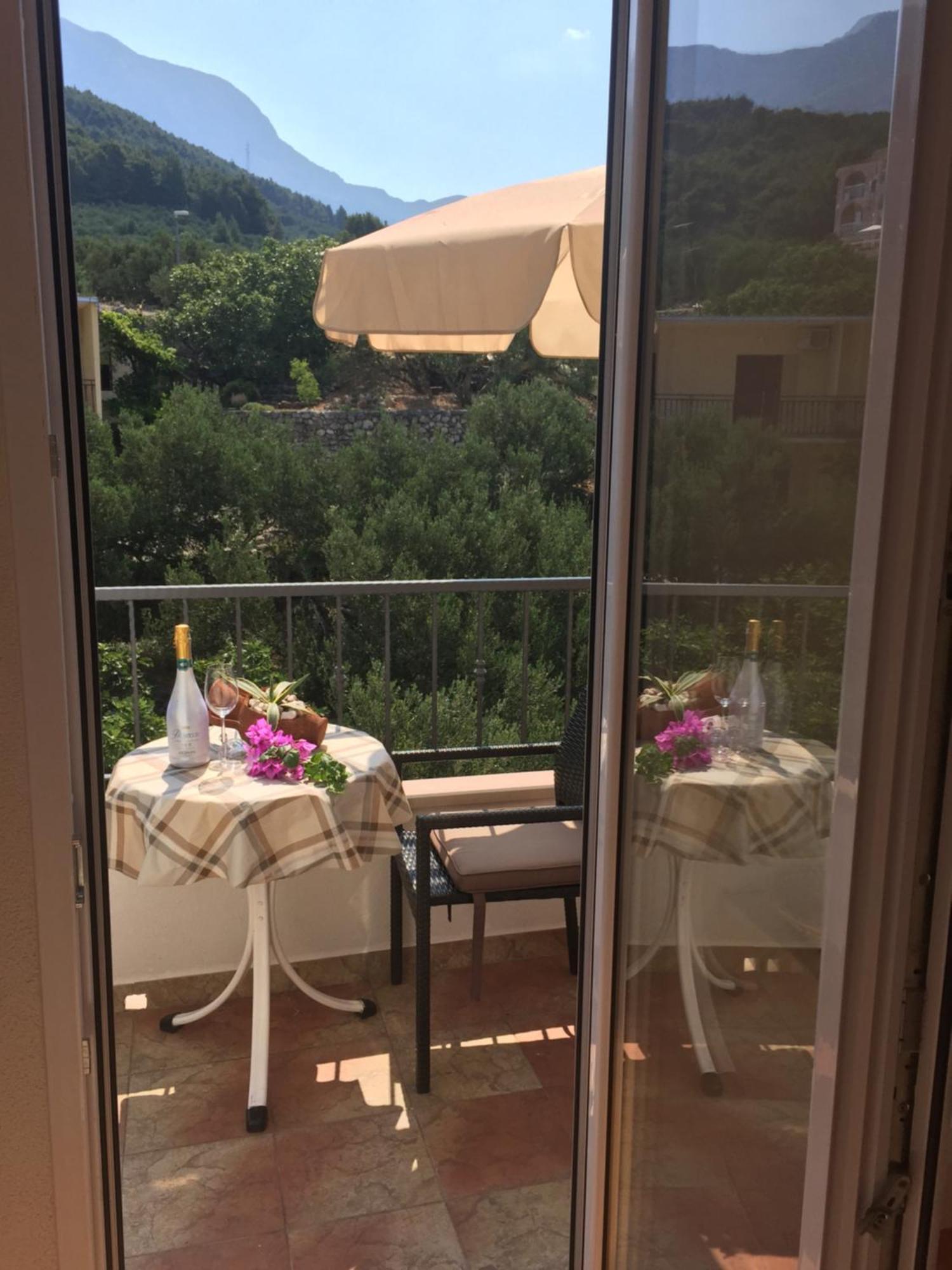 Villa Bougenvilia Tomas Tučepi Oda fotoğraf