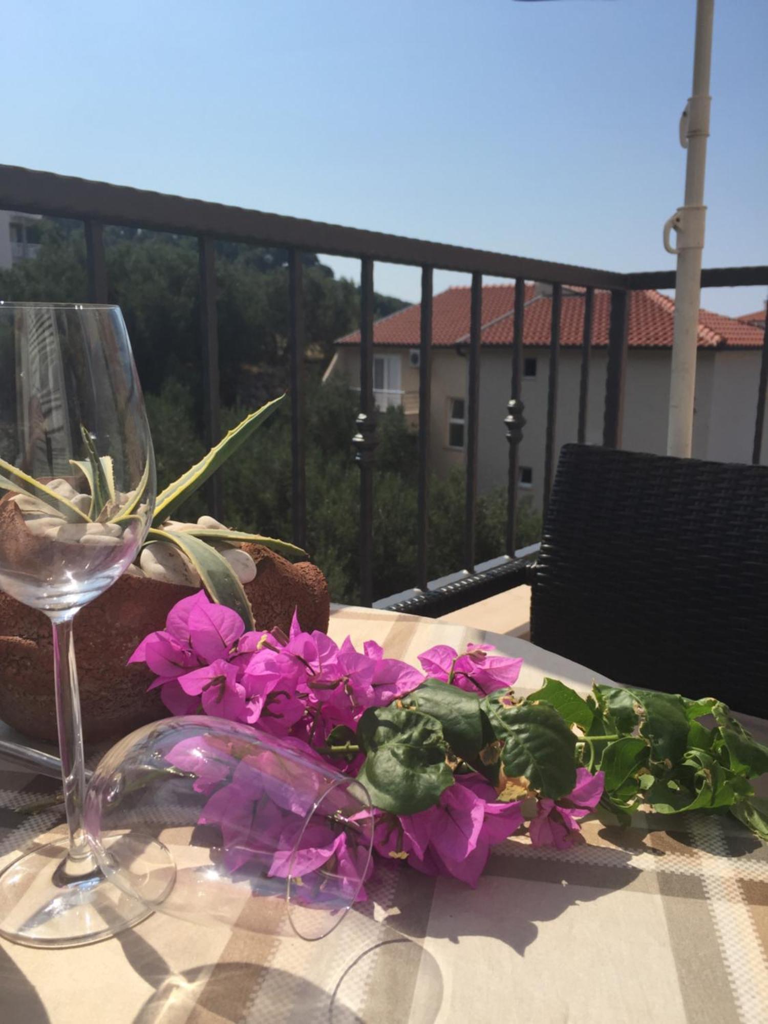 Villa Bougenvilia Tomas Tučepi Oda fotoğraf